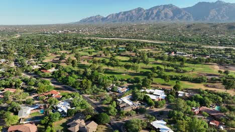 Luxury-neighborhood-in-southwest-USA