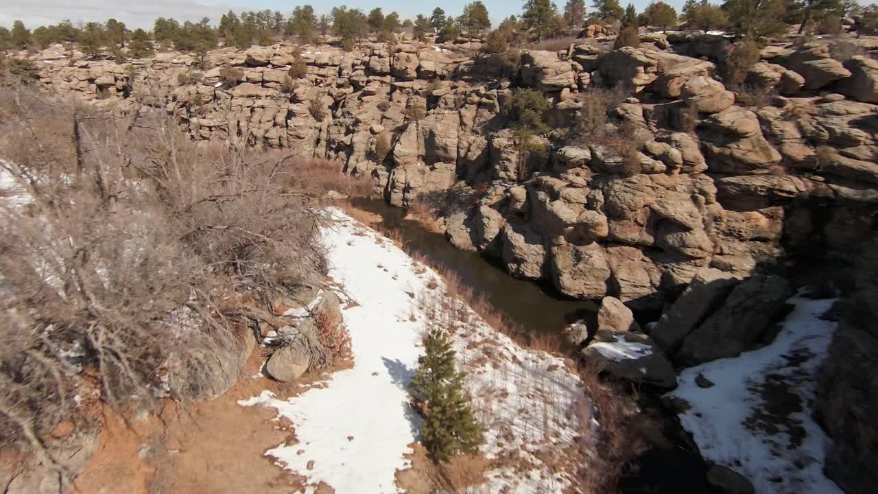 captura de pequeño cañón en colorado