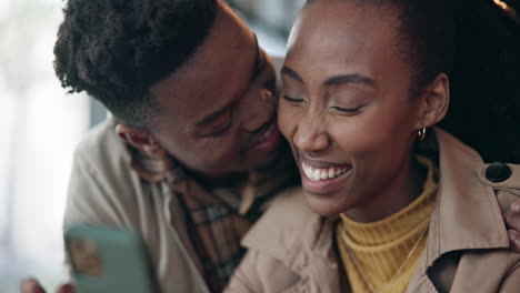 Beso,-Matrimonio-Y-Pareja-Negra-Con-Amor.