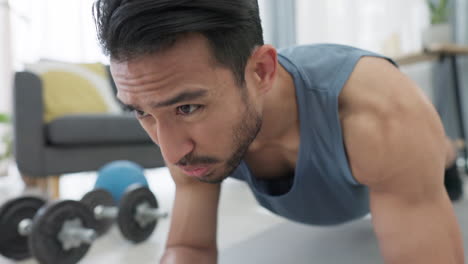 hombre haciendo ejercicio de tabla, fitness