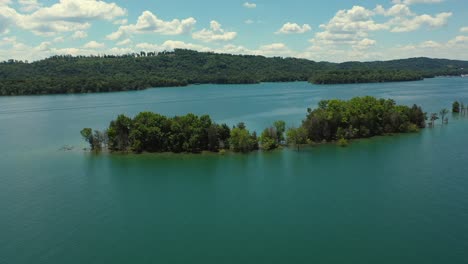 Punto-De-Loyston-En-El-Lago-Norris-En-Tennessee