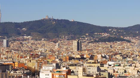 barcelona luz del sol ciudad panorama tibidabo vista de la montaña 4k españa