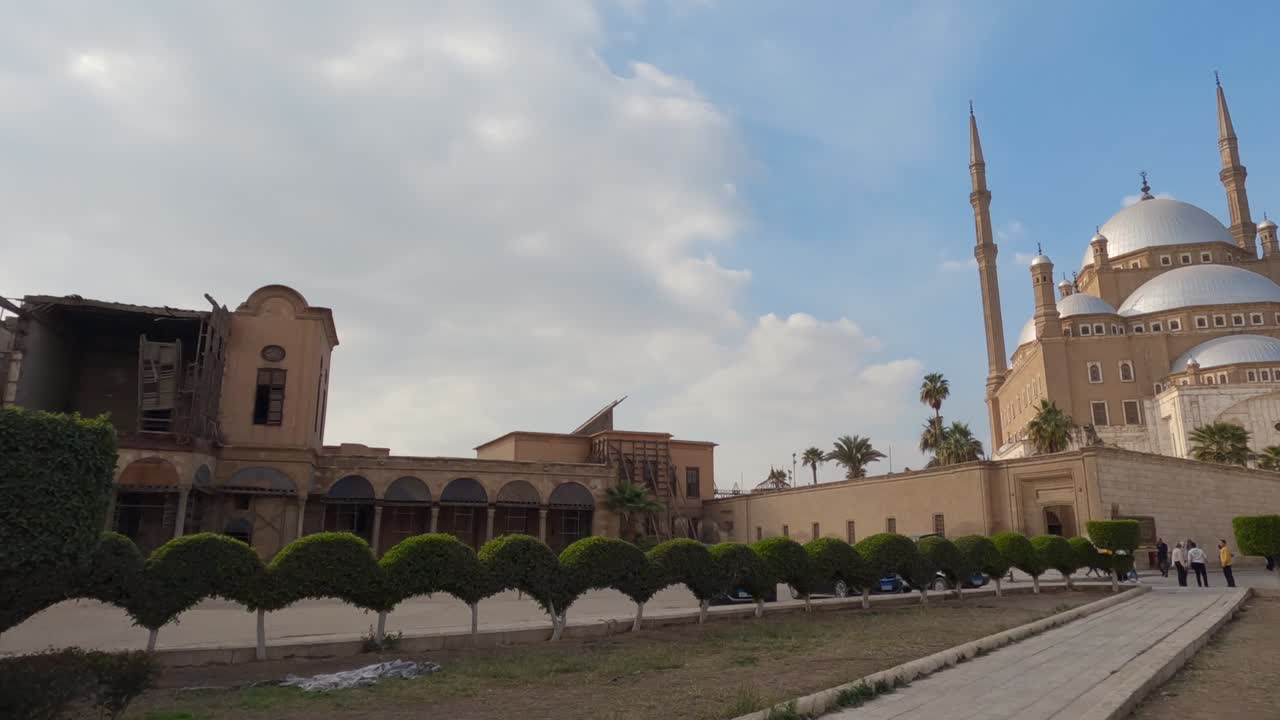 vista panorámica de la mezquita de muhammad ali desde la estación de antigüedades de la policía de el cairo, ciudadela de el cairo