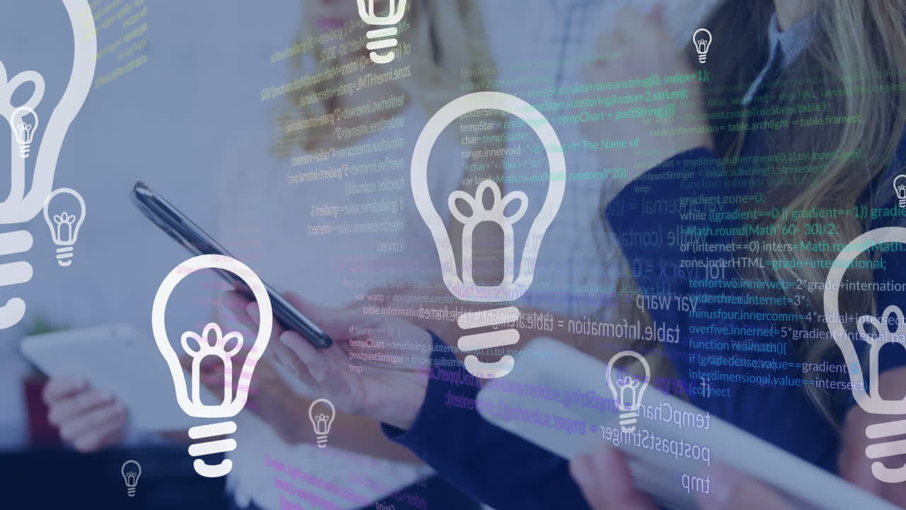 태블릿을 가진 백인 사업가 여성에 대한 데이터 처리 애니메이션