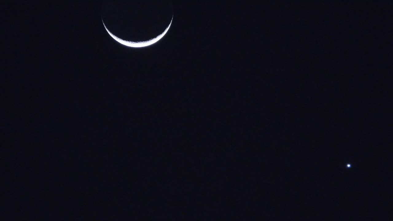 hermosa luna y estrella. cielo