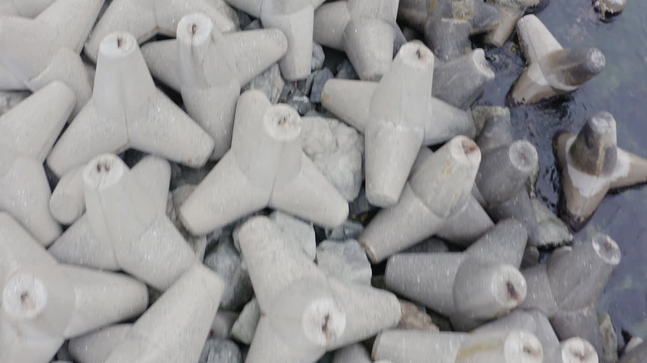 콘크리트 파동 차단기 라인에 대한 평면도