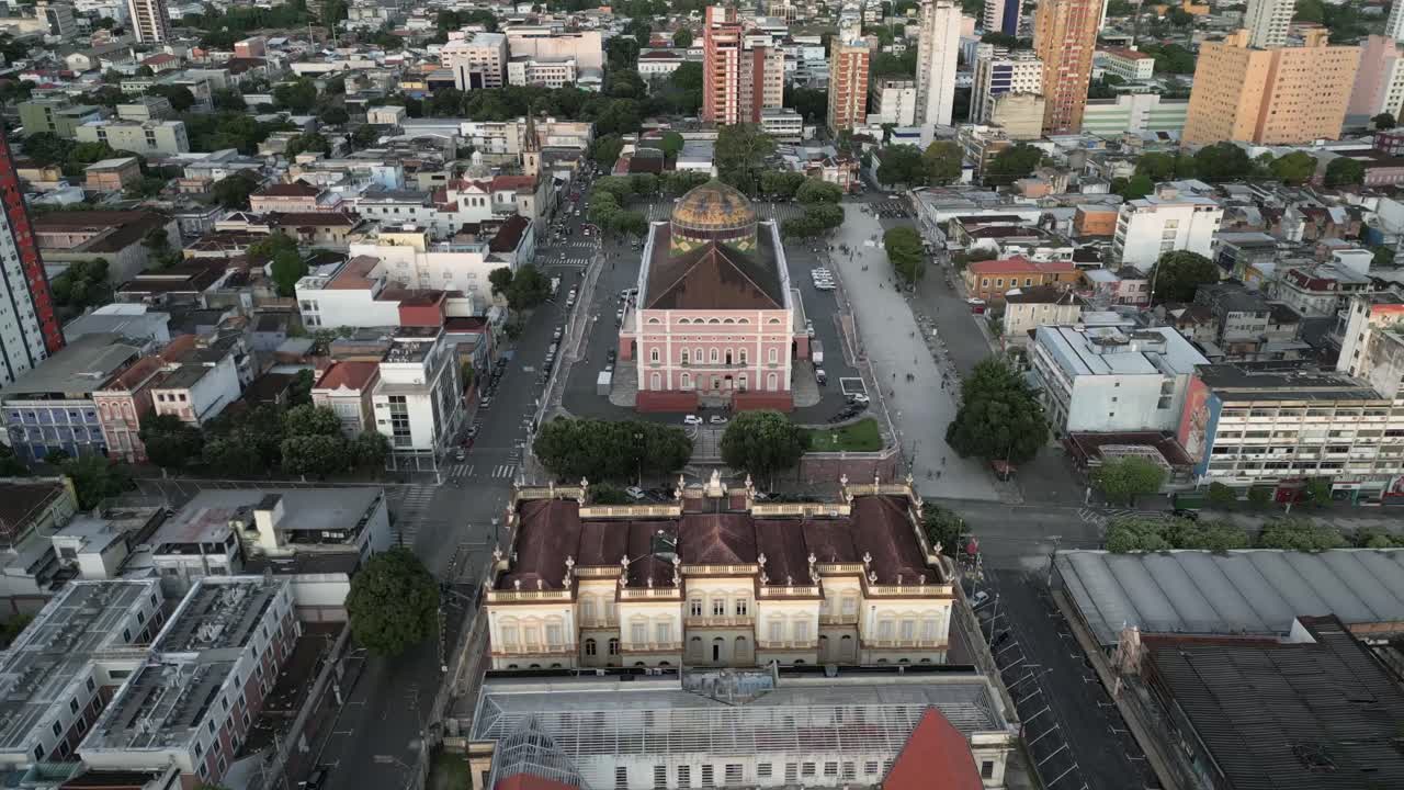 drone aéreo acima de manaus amazonas brasileiras teatro e paisagem urbana da cidade