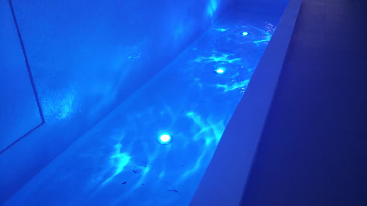 cascada pared 50 por ciento cámara lenta