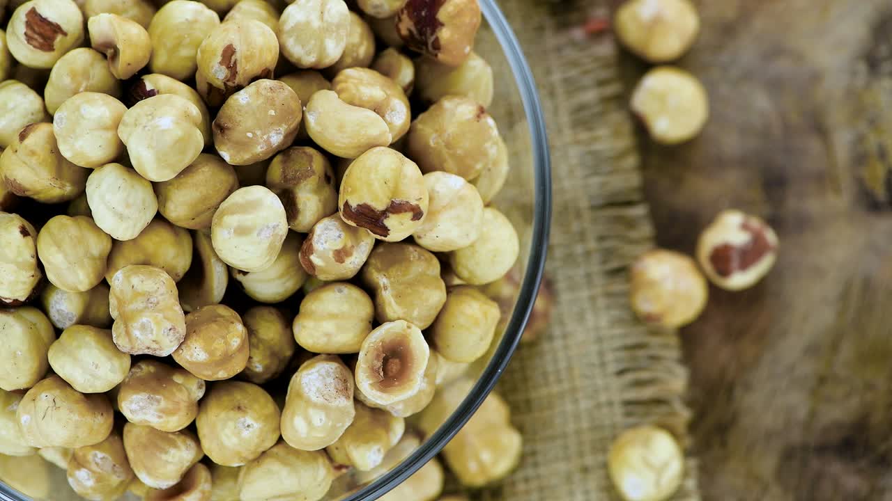 núcleos de avellana giratorios (con un bucle sin costuras)