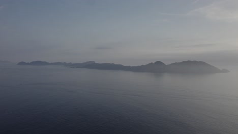 Islas-Brumosas-Cies---El-Parque-Nacional-De-Las-Islas-Atlánticas-De-Galicia-En-Galicia,-España