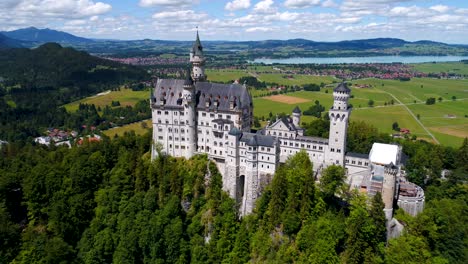 neuschwanstein castle bavarian alps germany