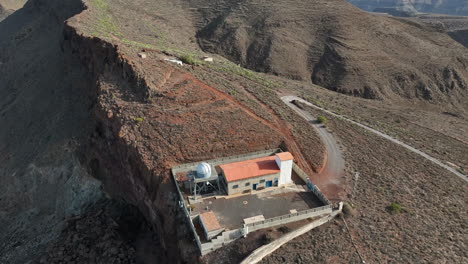 Vista-Aérea-Del-Observatorio-Astronómico-De-Temisas,-En-El-Municipio-De-Agüimes.