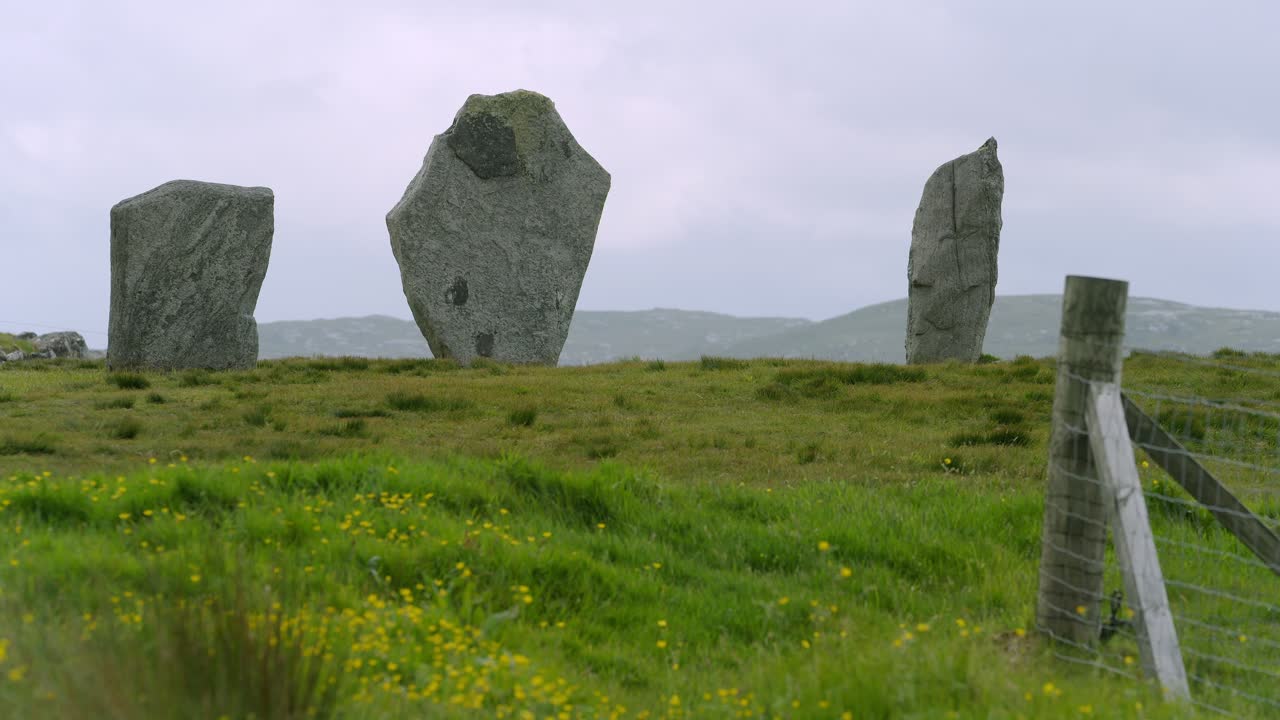 Ripresa statica di 3 delle pietre di Callanish nelle Ebridi Esterne