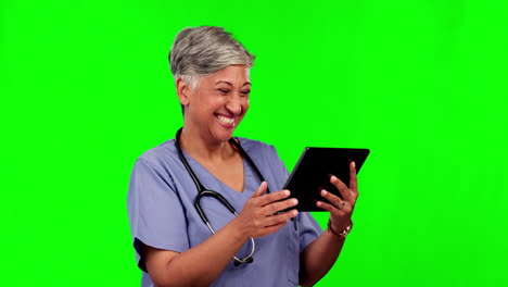 Krankenschwester,-Lustige-Frau-Und-Tablet-Auf-Grünem-Bildschirm