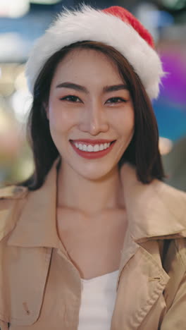 woman in christmas hat