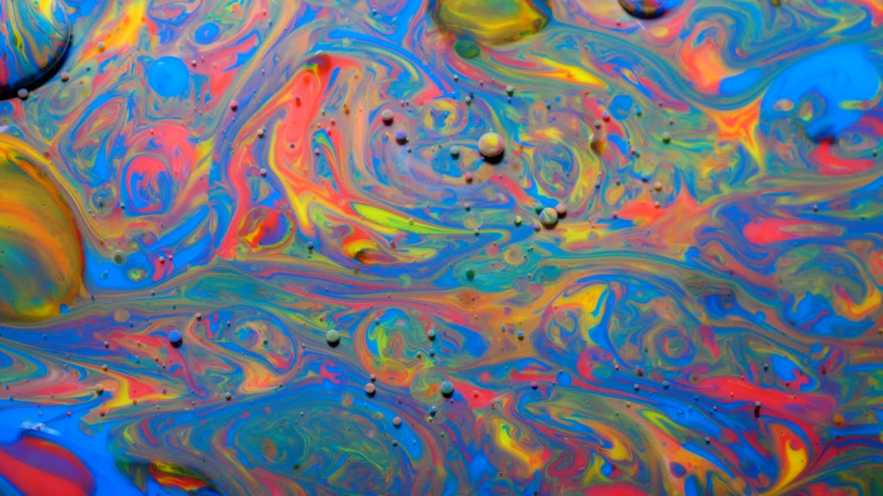 coloridas burbujas brillantes aceite hermosa pintura universo color movimiento multicolorido. pintura acrílica. universo espacial, física cuántica. fantástica superficie hipnótica. reacción química de metamorfosis.
