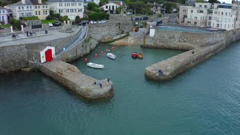 puerto colimore, dalkey, dublín, irlanda, septiembre de 2021