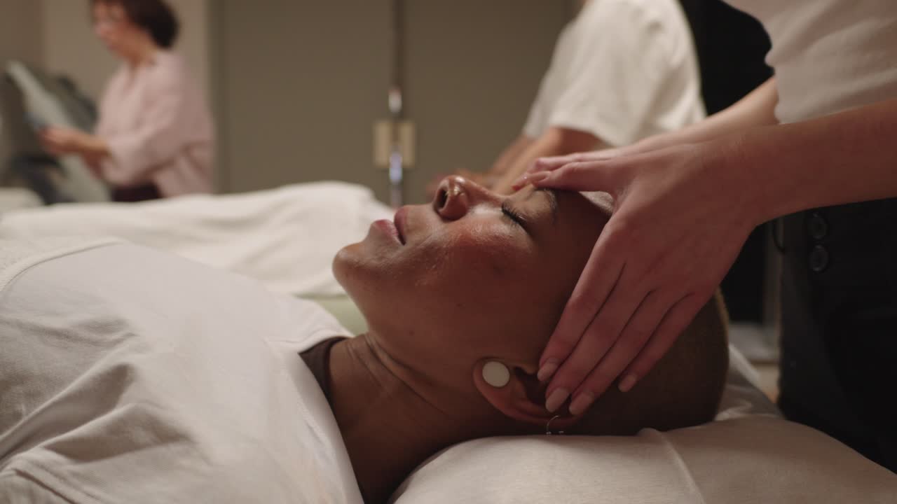 Relaxing Facial Massage