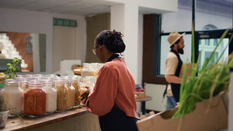 African-american-seller-in-supermarket