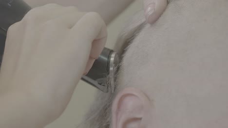 corte de pelo en curso
