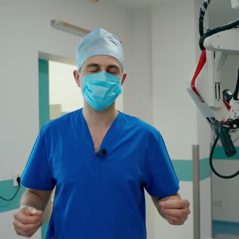 preparation of surgeon for operation