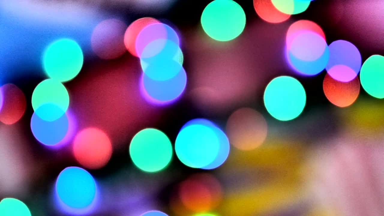 은색, 녹색, 노란색, 오렌지색, 파란색, 불명확한 빛, 반이는 보케, 축제 배경.