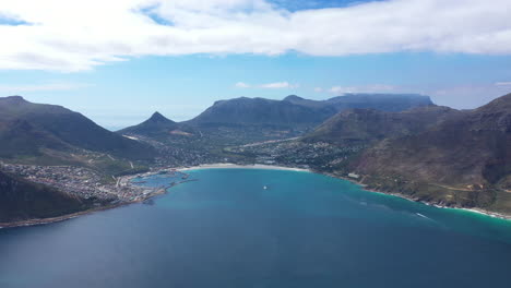 ciudad costera sudafricana tiro aéreo día soleado