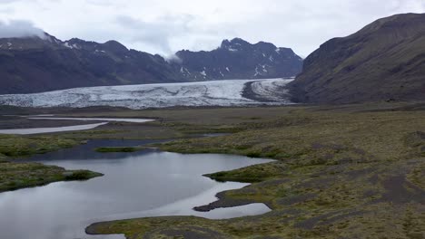 glaciar y lago en islandia drone 4k