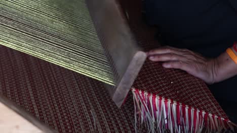 Making-Papyrus-Mats
in-Udonthani-Province,-Thailand
