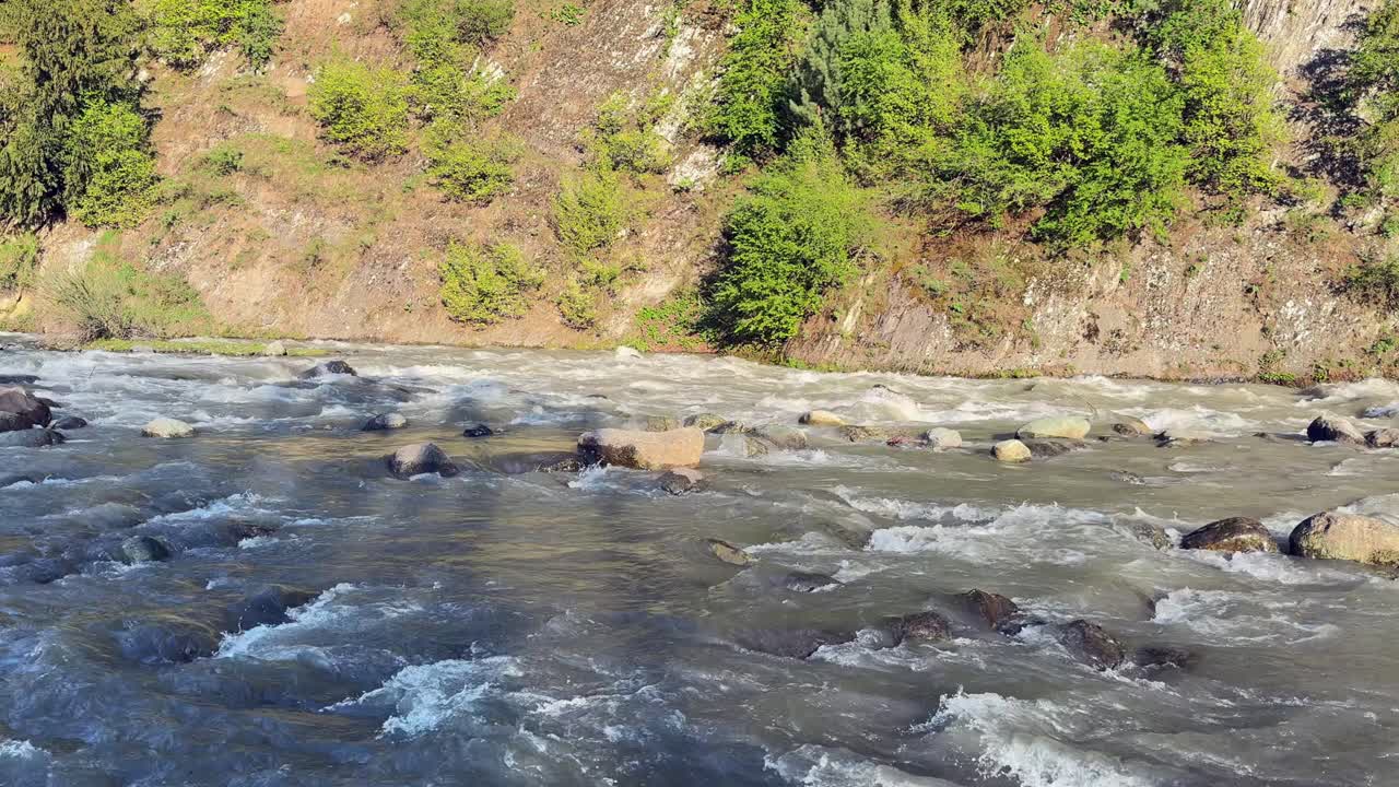 Pahalgam Bisaran India, Empty Roads, Stalled Business, Fresh Waters and beautiful Village , no tourists walks in this beauty landscape.
