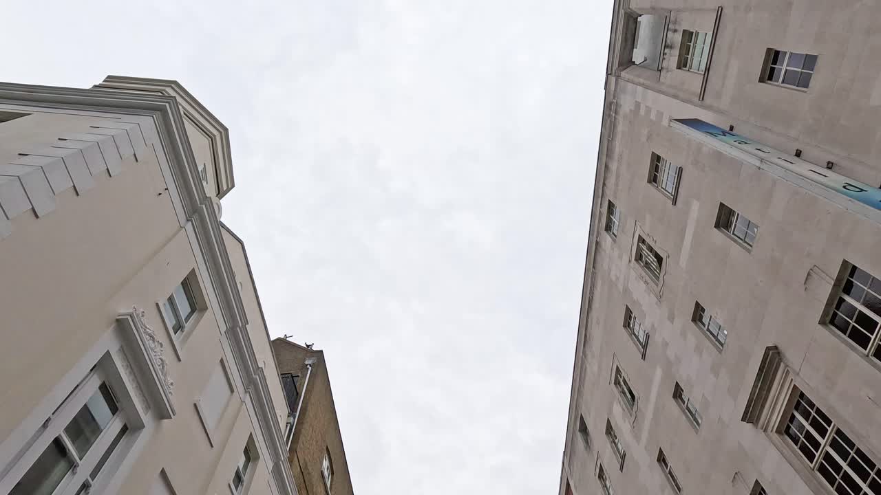 vista de la calle de covent garden, en londres