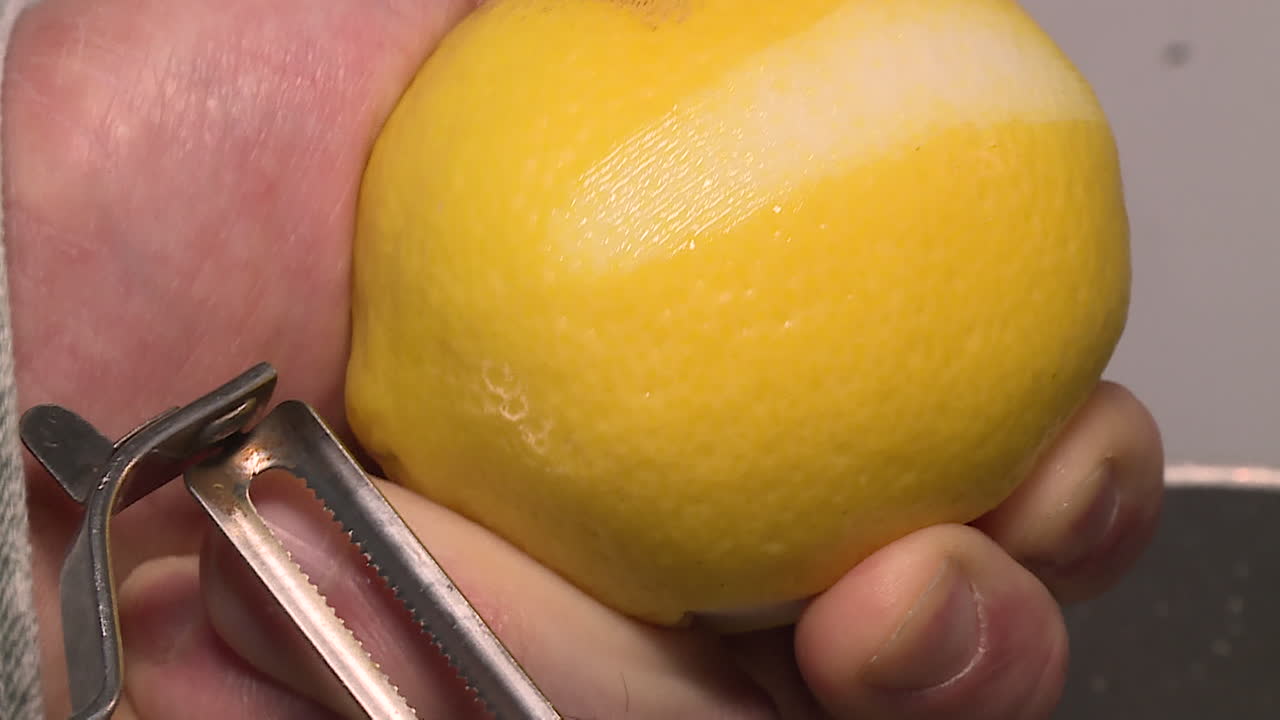 la cáscara de un limón