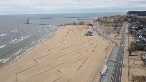 Sturmwellen,-Die-Am-Strand-Zusammenbrechen