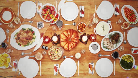 thanksgiving dinner table