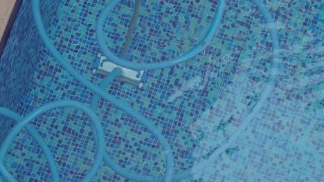 pool cleaning with vacuum