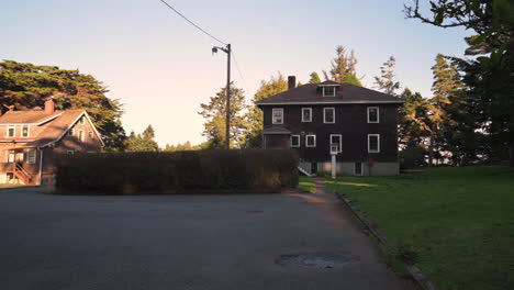 Old-building-of-coastguard-station-at-Port-Orford,-Oregon