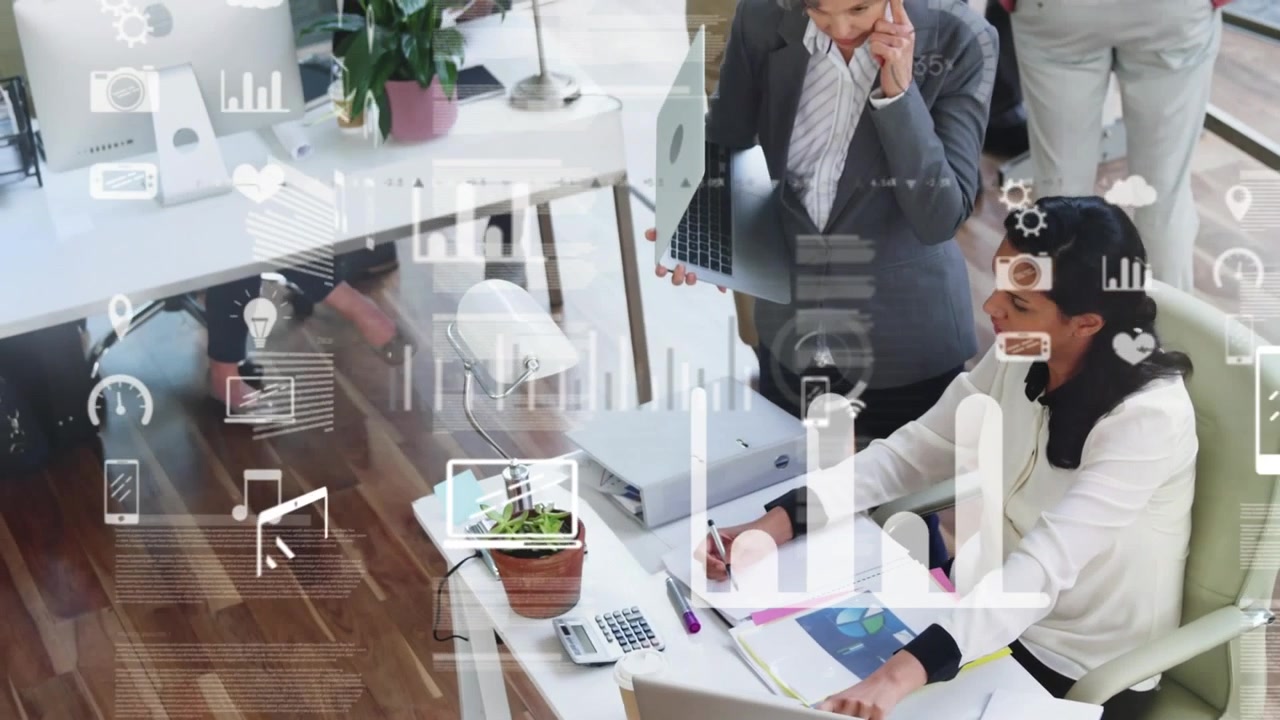Animação do processamento de dados financeiros sobre diversos empresários