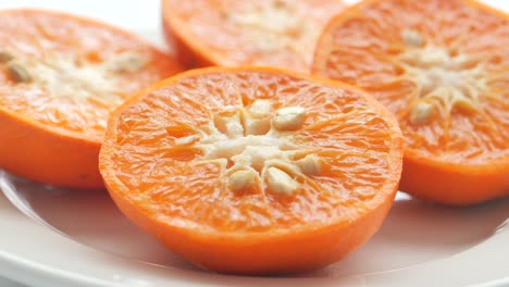 Fresh-grapefruits-display-for-sale