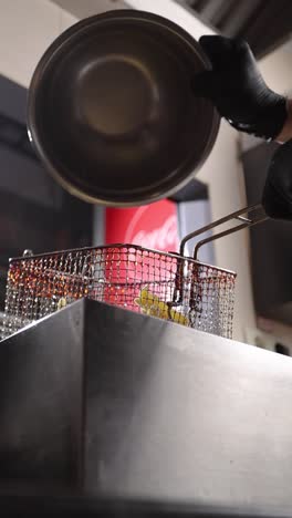 cocinar patatas fritas