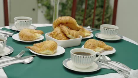 Frühstück-Mit-Kaffee-Und-Brot