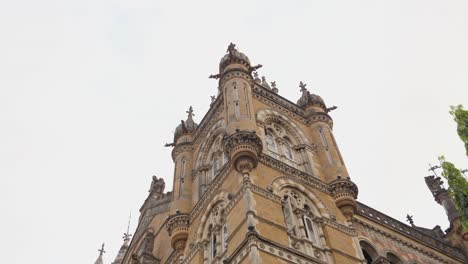 exterior de la estación de tren de csmt en mumbai, india 1