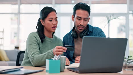 Online-shopping,-couple-with-laptop