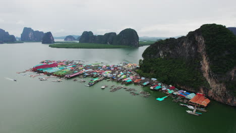 泰國南部 phang nga 灣的 ko panyee 島