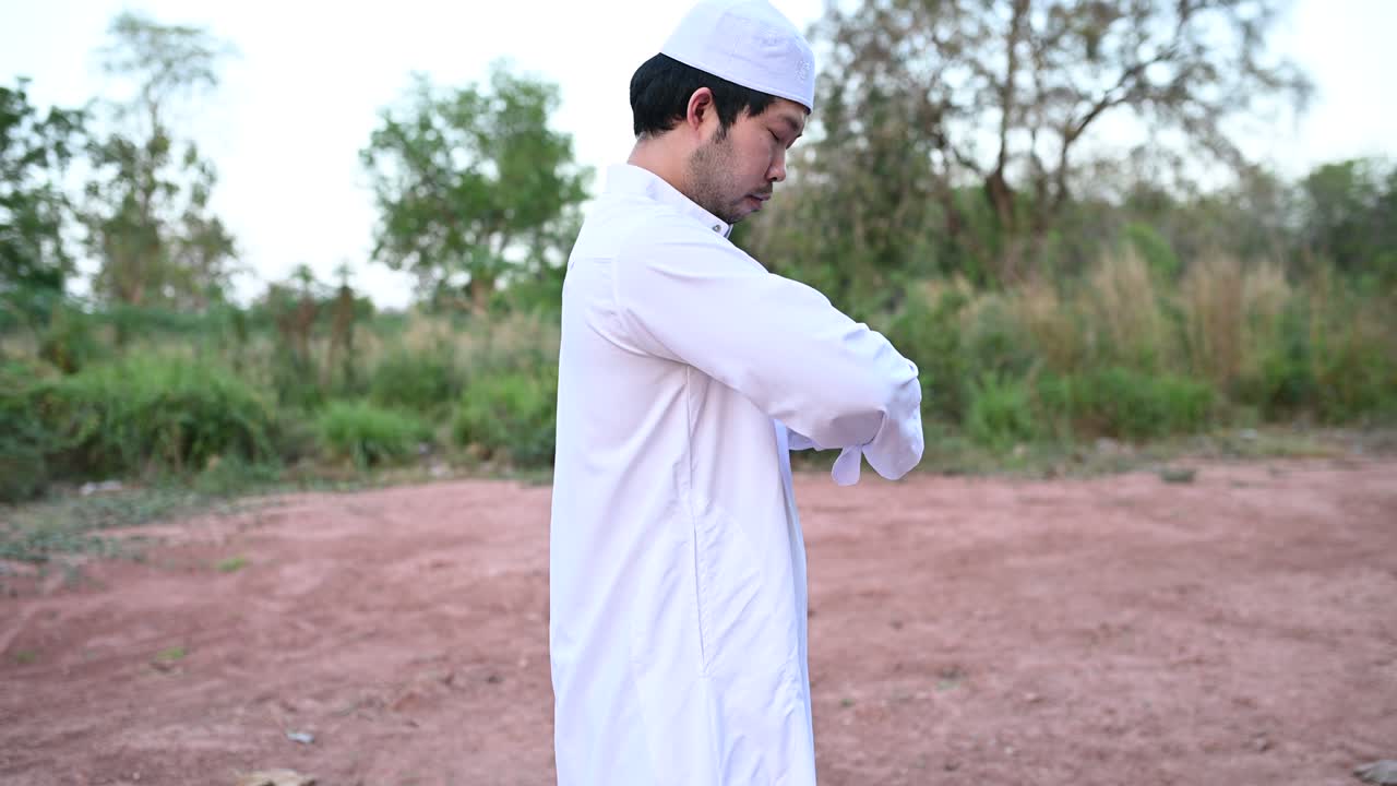 실루 젊은 아시아 무슬림