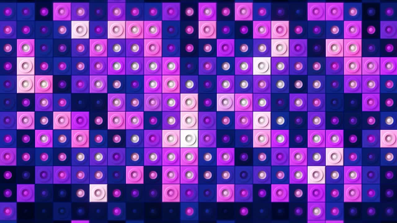 모자이크 표면의 무결한 루프에서 보라색 사각형 타일. 모션. 내부에 원 실루을 가진 보라색 블록