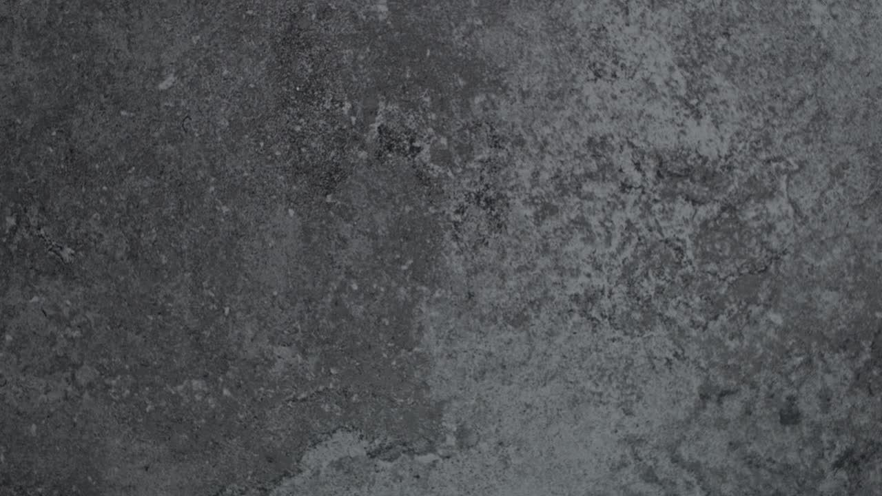 검은 테이블에 오렌지  ⁇ 질을 벗겨