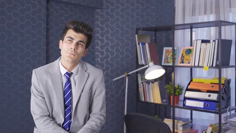 un hombre de negocios reflexivo. un hombre de negocios fracasado.