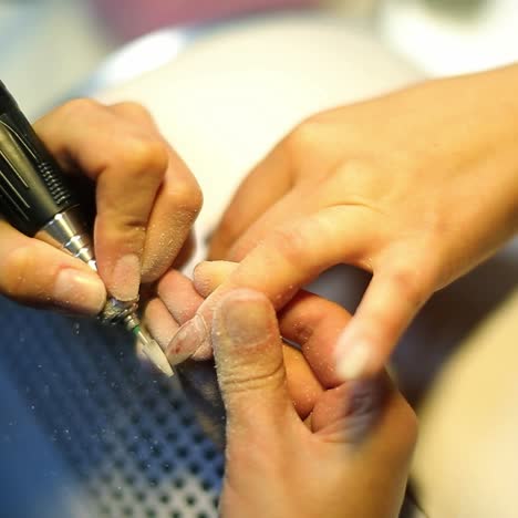 manicura para mujeres