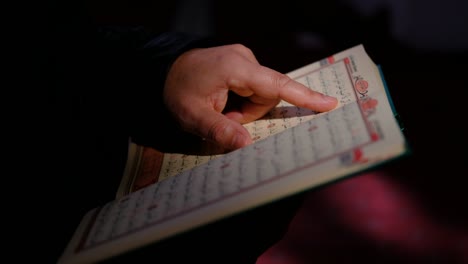 sunlight read hands quran mosque