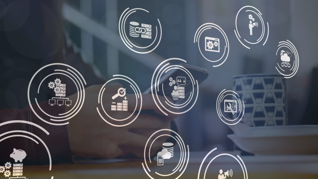 animación de iconos de redes sociales cayendo sobre una mujer que usa un teléfono inteligente